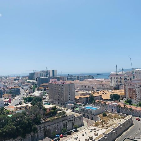 Apartmán Luxe Studio Seconds From The Marina And City Centre Gibraltar Exteriér fotografie