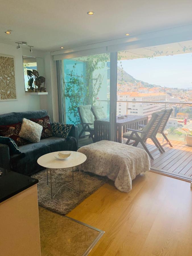Apartmán Luxe Studio Seconds From The Marina And City Centre Gibraltar Exteriér fotografie