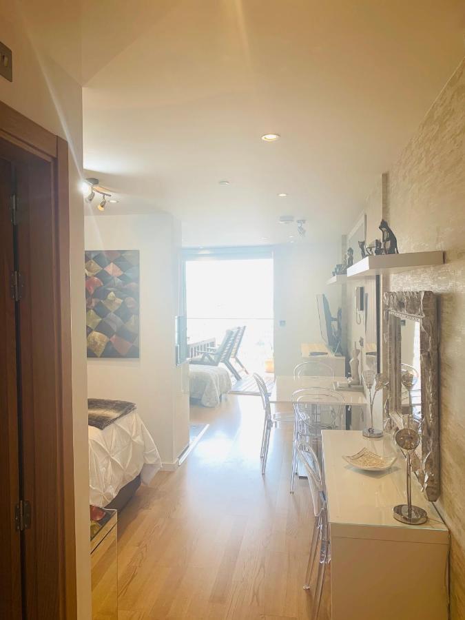 Apartmán Luxe Studio Seconds From The Marina And City Centre Gibraltar Exteriér fotografie