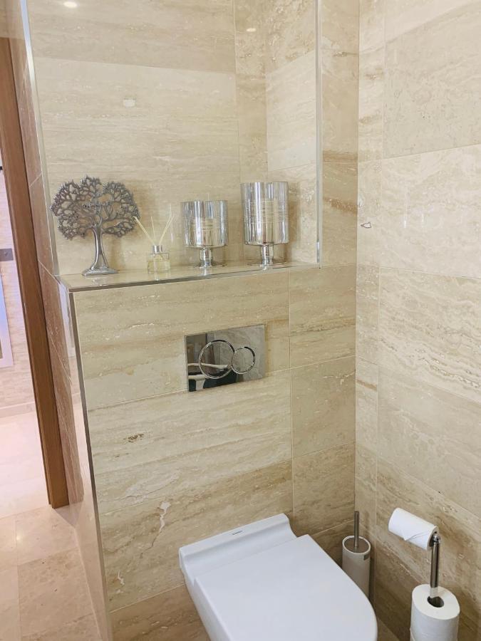 Apartmán Luxe Studio Seconds From The Marina And City Centre Gibraltar Exteriér fotografie