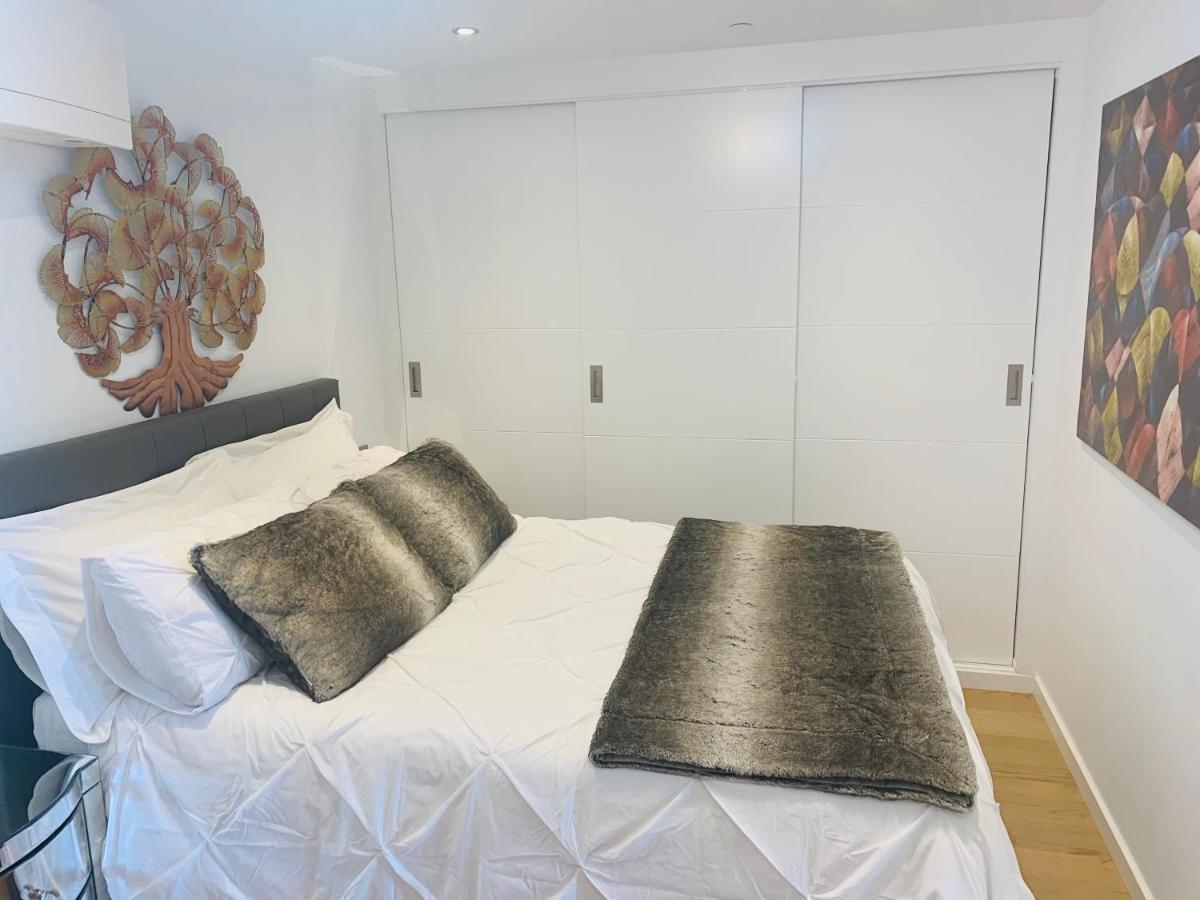 Apartmán Luxe Studio Seconds From The Marina And City Centre Gibraltar Exteriér fotografie